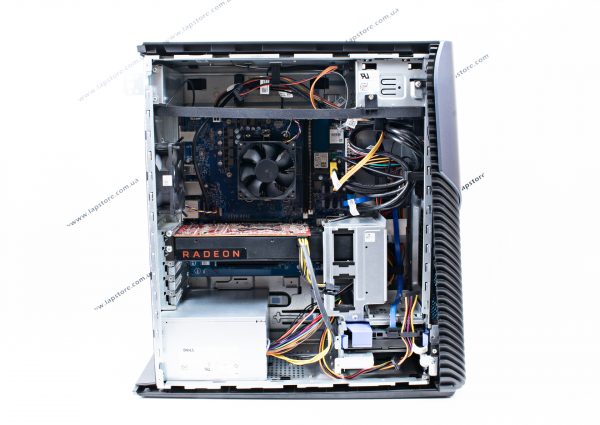 Dell Inspiron 5675 Ryzen 7 1700/ RAM 16 Gb/ SSD 256 Gb + HDD 1 Tb/ AMD Radeon RX 580 8 Gb - Зображення 4