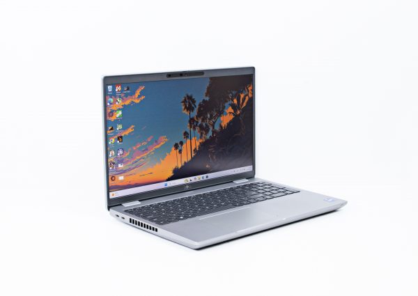 Dell Latitude 5521 Core i7-11850H/ RAM 16 Gb/ SSD 512 Gb/ 15,6" FHD/ NVIDIA GeForce MX450 2 Gb