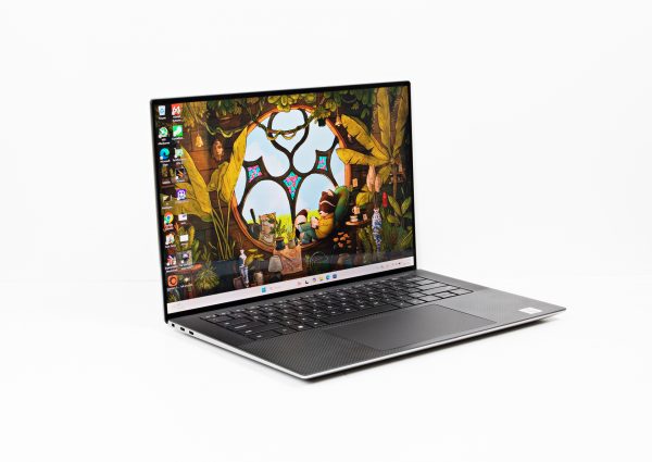 Dell Precision 5550 Core i7-10850H/ RAM 32 Gb/ SSD 1 Tb/ 15,6" 4K/ NVIDIA Quadro T1000 4 Gb