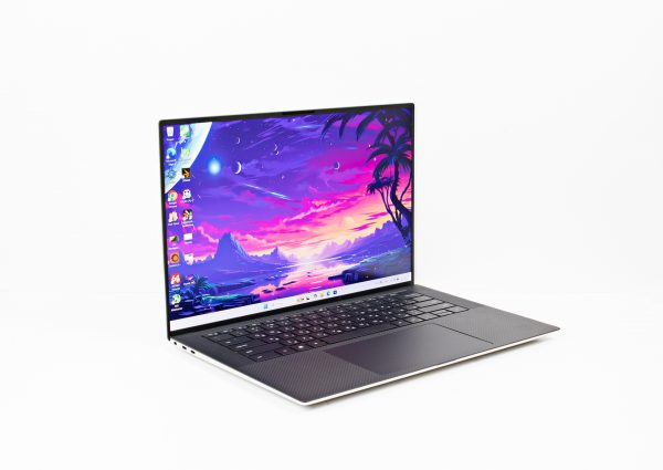 Dell XPS 15 9500 Core i7-10875H/ RAM 32 Gb/ SSD 1 Tb/ 15,6" FHD+/ NVIDIA GeForce GTX 1650 Ti 4 Gb