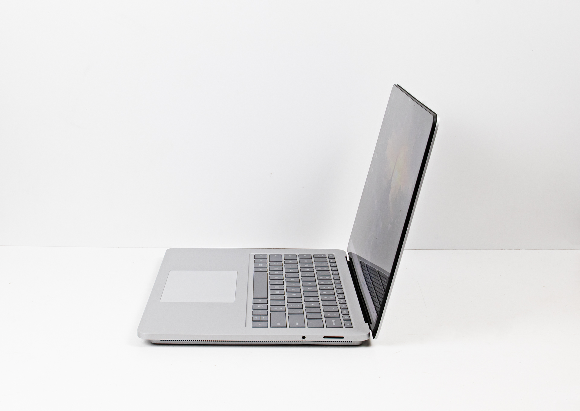 Microsoft Surface Laptop Studio Core i7-11370H/ RAM 32 Gb/ SSD 1 Tb/ 14,3" / NVIDIA GeForce RTX 3050 Ti 4 Gb - Зображення 3