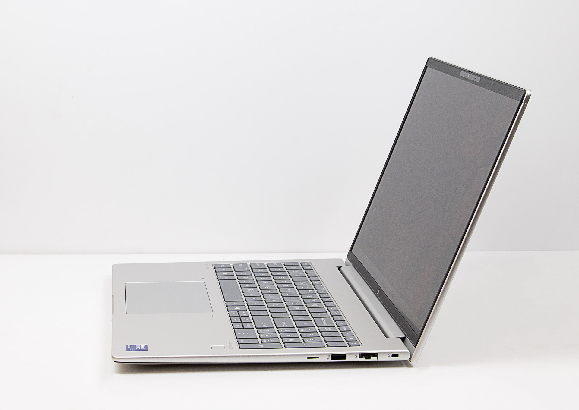 HP EliteBook 660 16 G11 Core Ultra 7 155U/ RAM 16 GB/ SSD 1 TB/ 16" FHD+ - Зображення 4